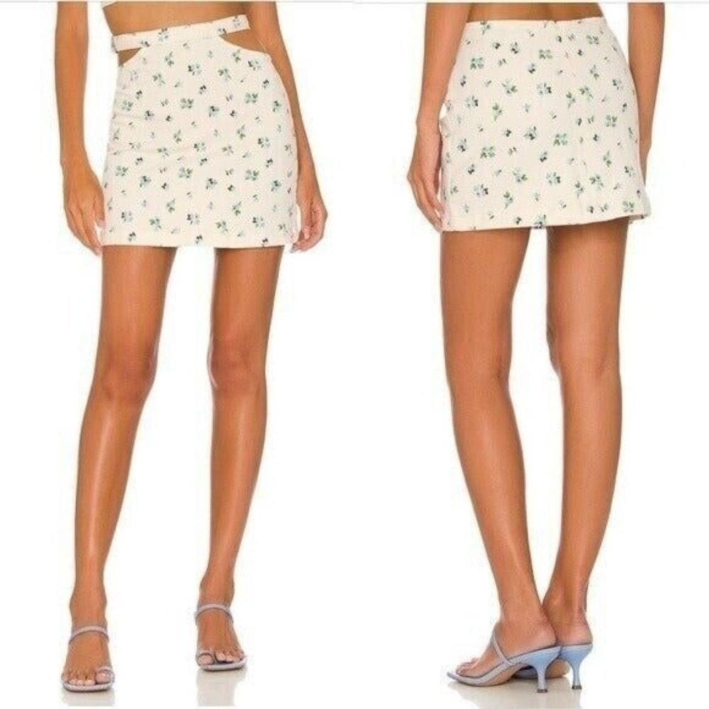 WeWoreWhat Revolve Cut Out Mini Skirt White Blue Floral Size Large L